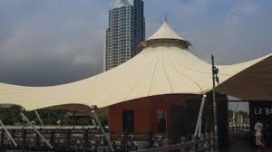 Tenda Membran: Solusi Peneduh Yang Modern Dan Estetik