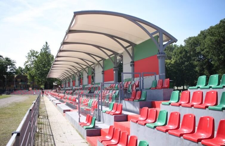 Atap Tenda Membran untuk Lapangan Olahraga